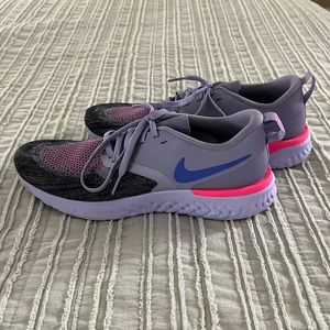 NEVER worn Nike tennis shoes